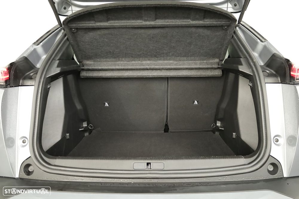 Peugeot 2008 1.2 PureTech Allure - 23