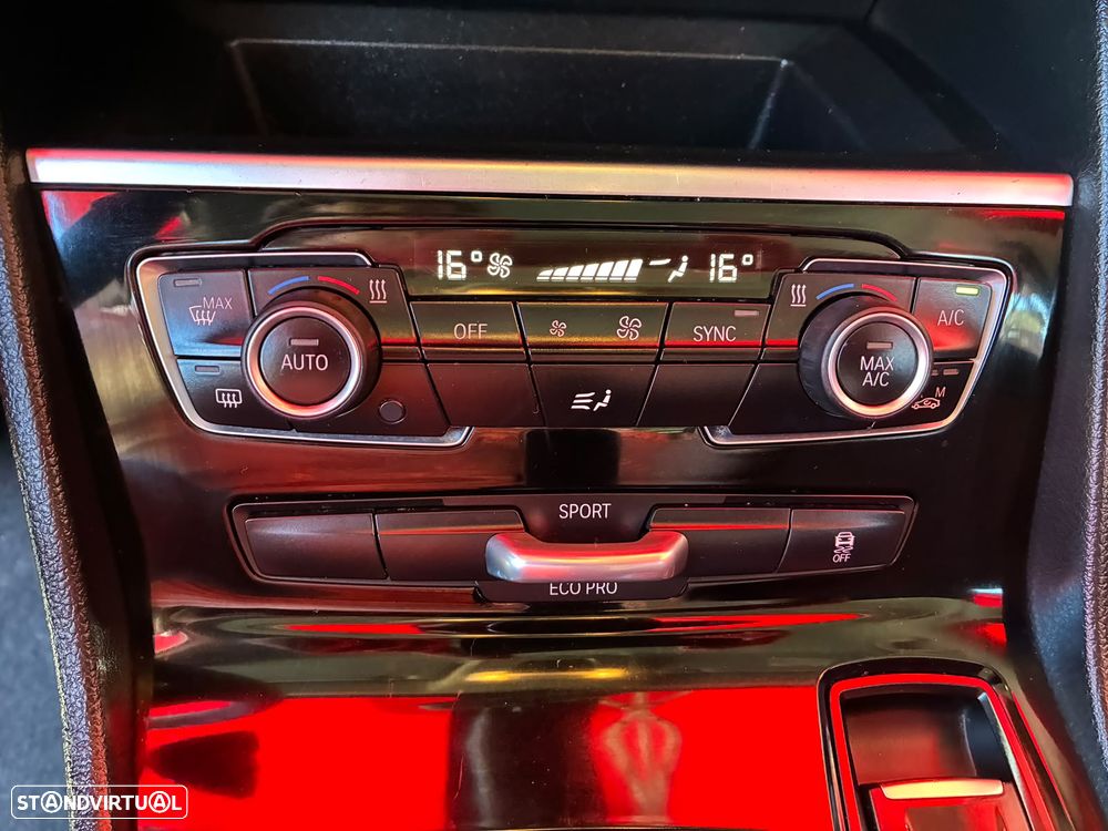 BMW 216 Gran Tourer d Aut. - 25