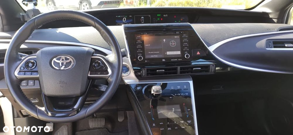 Toyota Mirai Advanced - 32