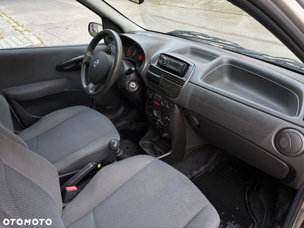 Fiat Punto 1.2 8V Actual - 10