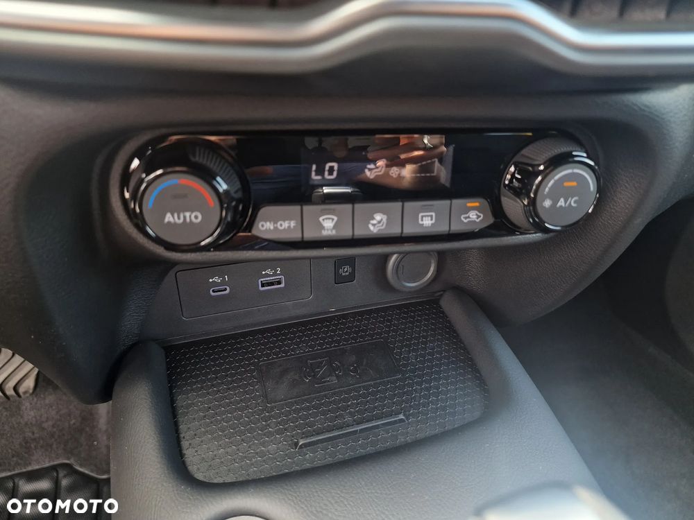 Nissan Juke 1.0 DIG-T N-Connecta DCT - 12