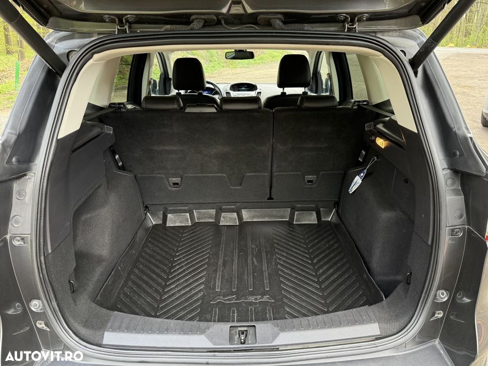 Ford Kuga 2.0 TDCi Powershift 4WD Titanium - 5