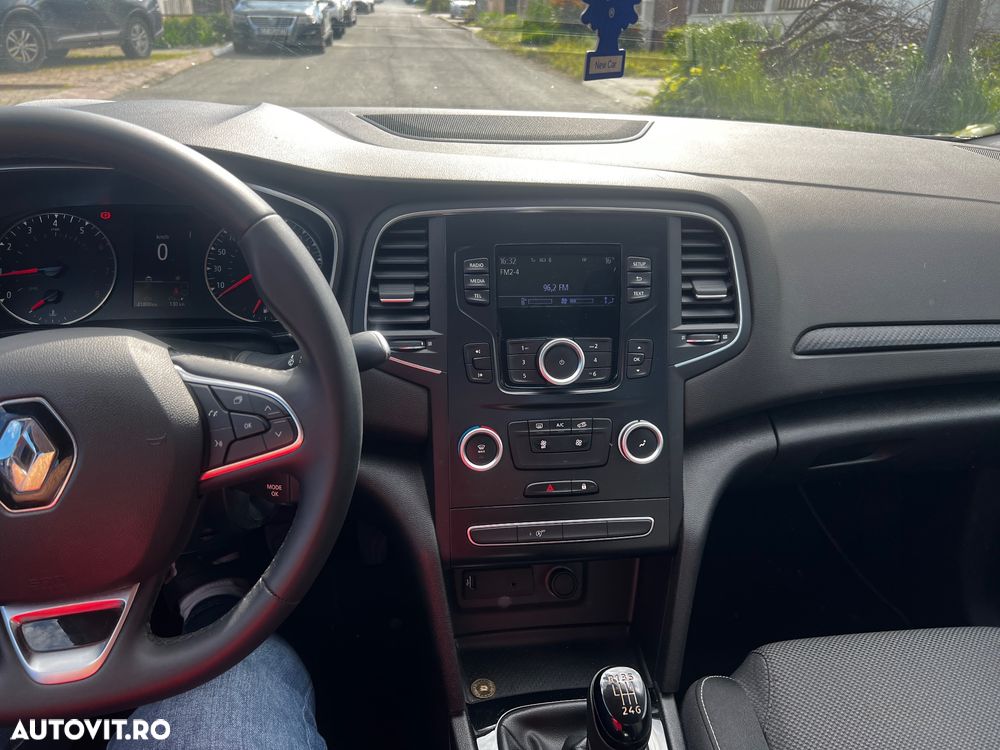 Renault Megane TCe GPF Intens - 14
