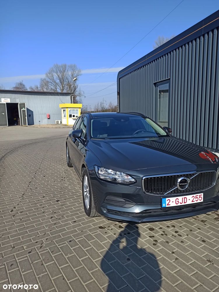 Volvo V90 - 2