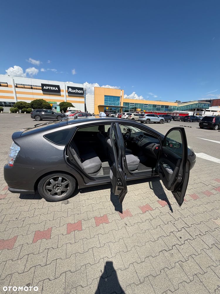 Toyota Prius 1.5 VVT-i Sol (nav) - 9