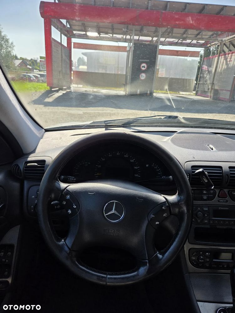 Mercedes-Benz Klasa C 320 4Matic Classic - 7