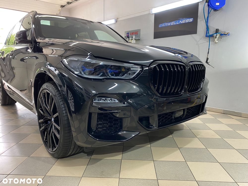 BMW X5 M M50i - 4