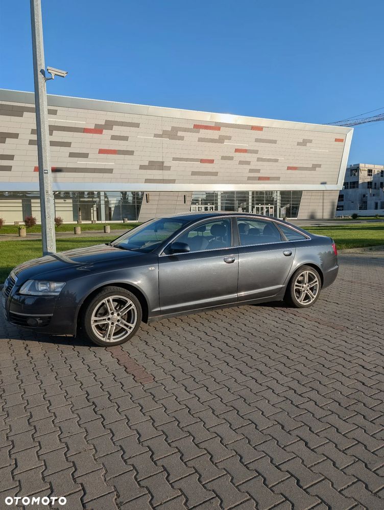 Audi A6 Limousine 2.4 - 3