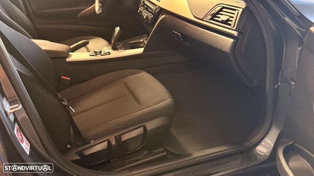 BMW 318 d Advantage Auto - 30