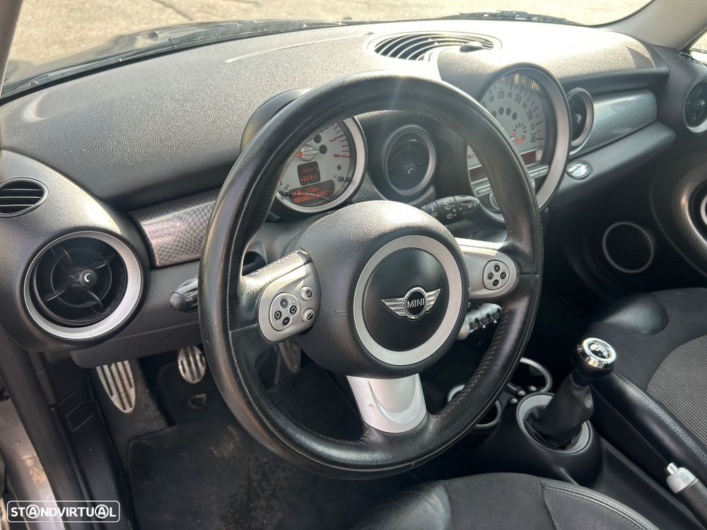 MINI 3 Portas Cooper S - 10
