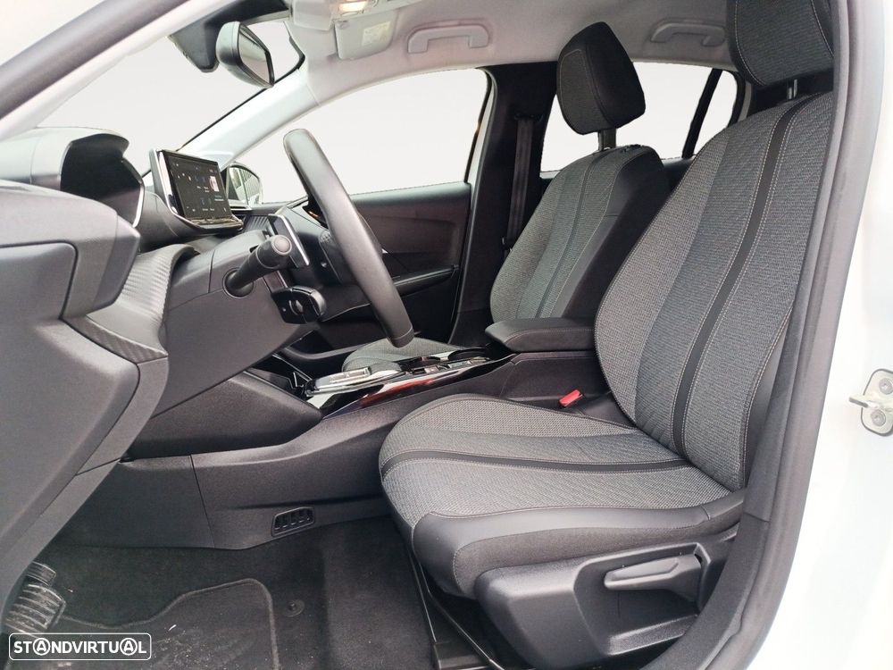 Peugeot 208 1.2 Hybrid Allure e-DCS6 - 9
