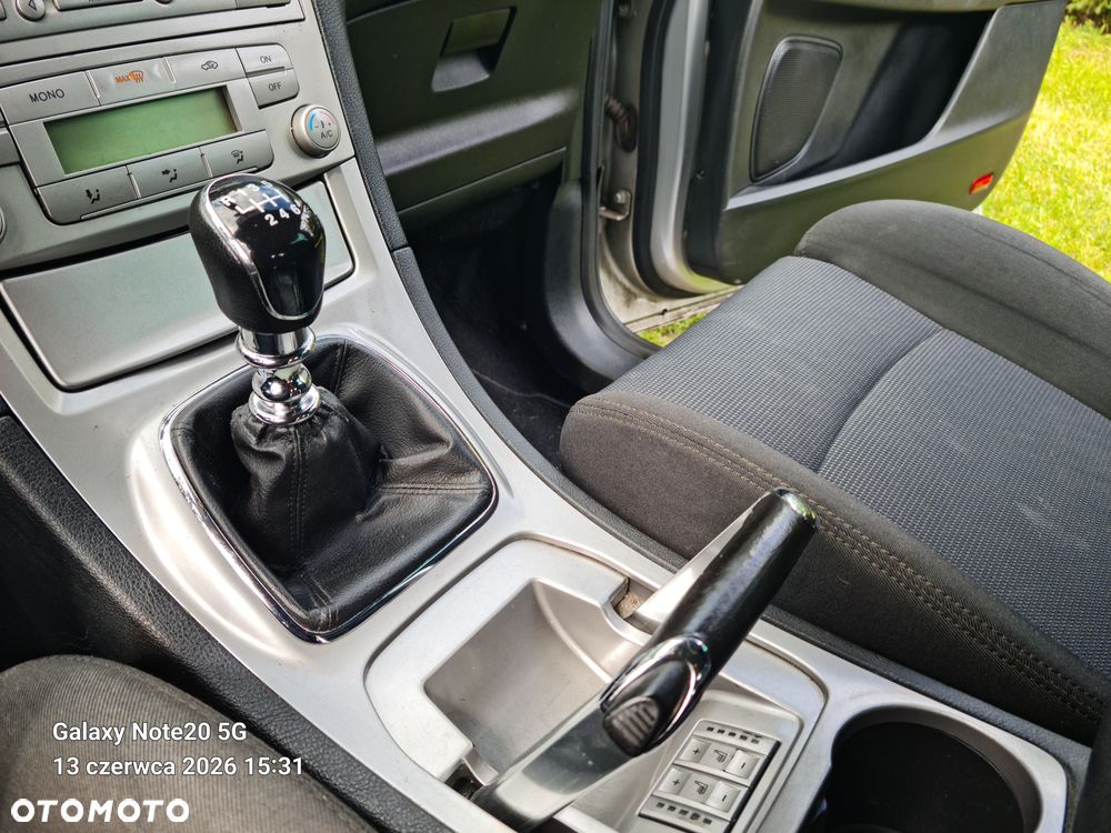 Ford S-Max - 34