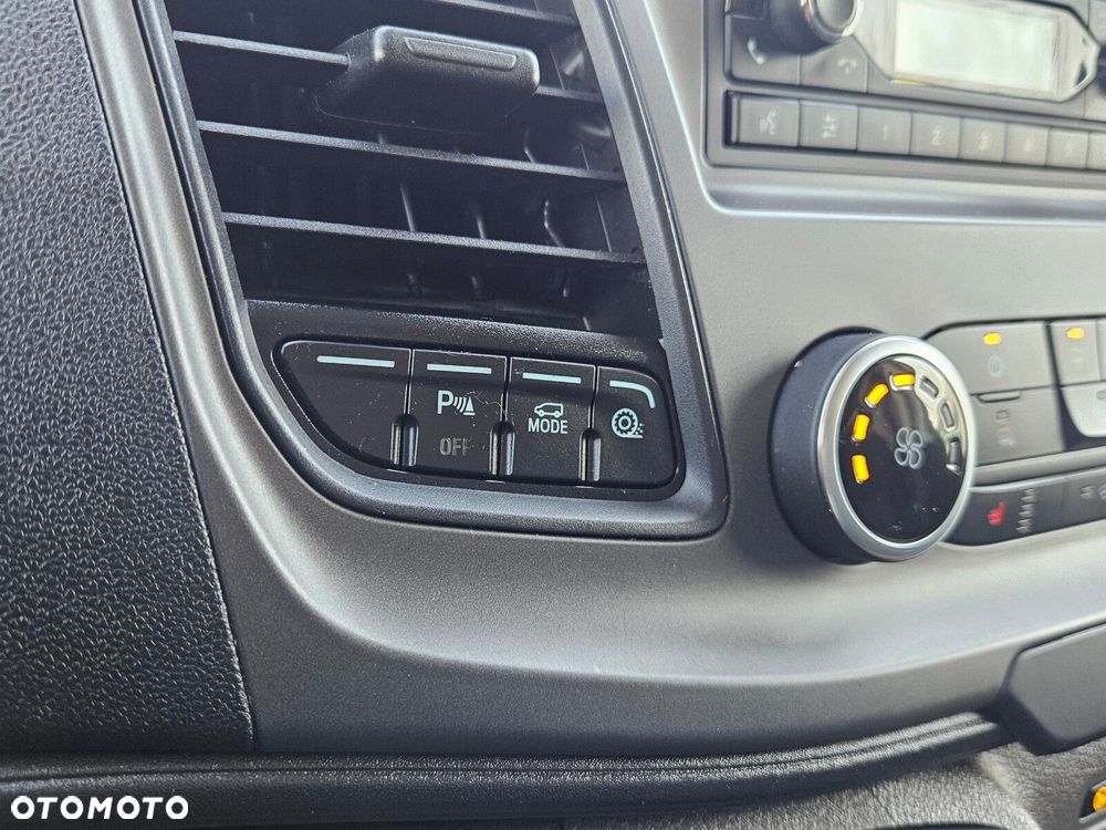 Ford transit-custom L2H2 *69900zł NETTO* Regały + podjazd 2.0TdCi/170KM - 28