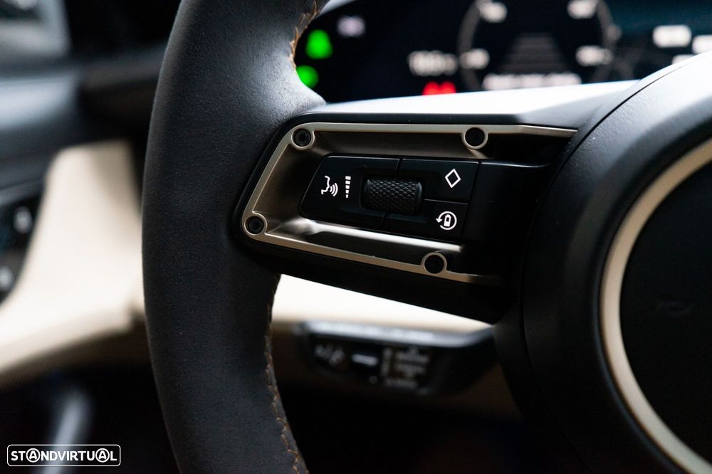 Porsche Taycan Turbo - 41