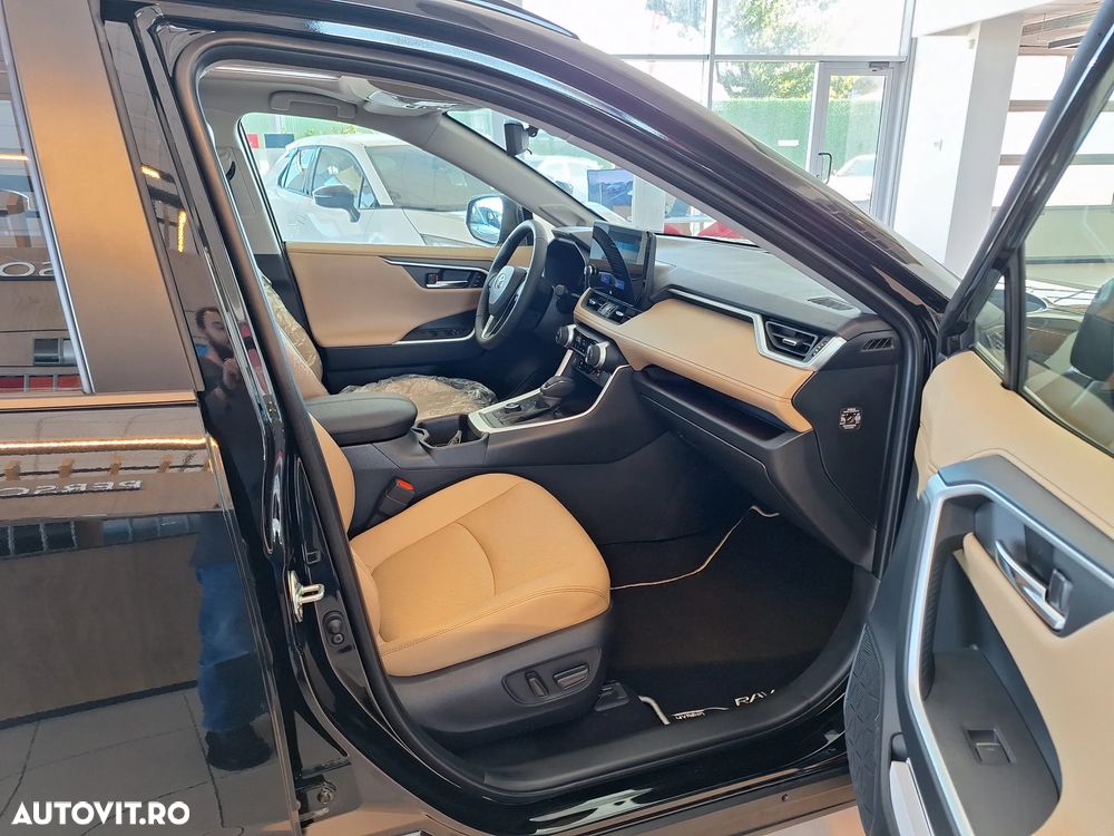Toyota RAV4 - 11