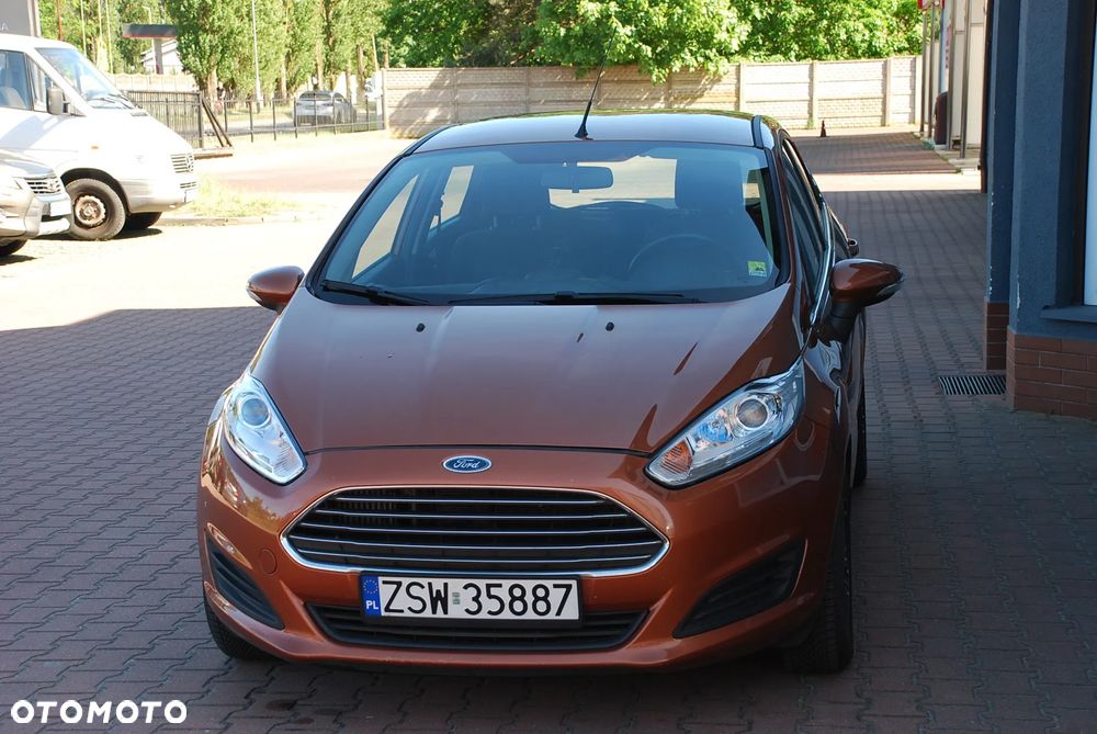 Ford Fiesta 1.6 TDCi DPF Titanium - 13