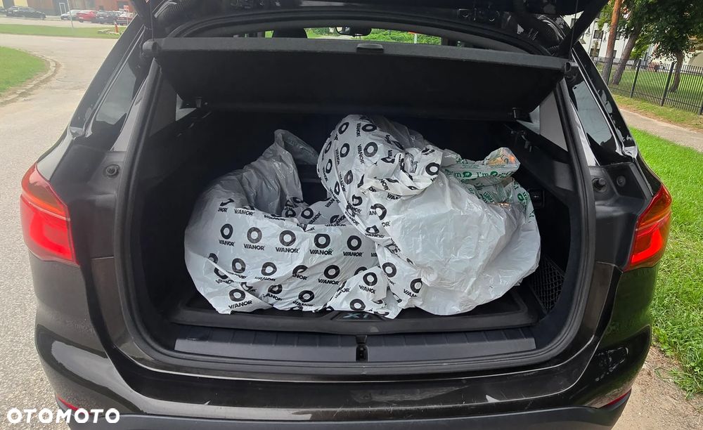 BMW X1 sDrive18i - 23