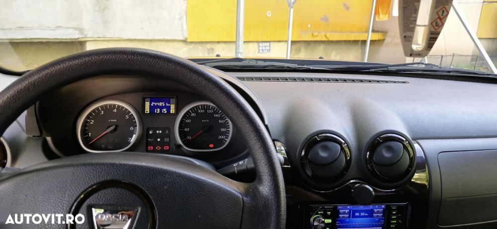 Dacia Duster 1.6 4x2 Laureate - 15