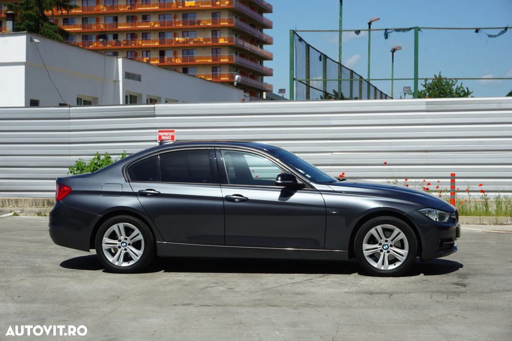 BMW Seria 3 320d DPF Aut. Edition Sport - 4