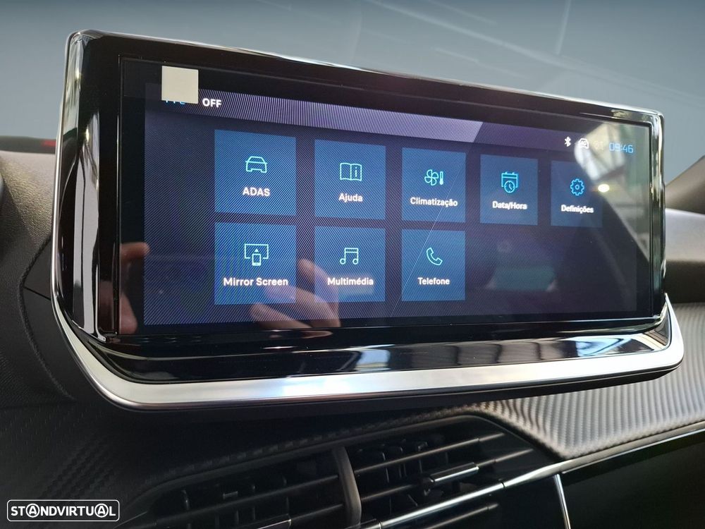 Peugeot 2008 1.2 PureTech Allure - 12