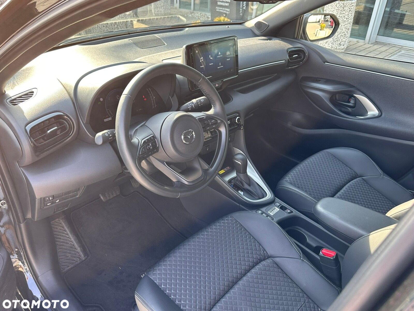 Mazda 2 - 10