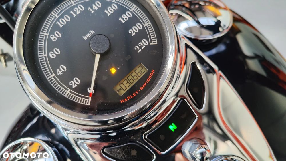 Harley-Davidson Softail Heritage Classic - 18