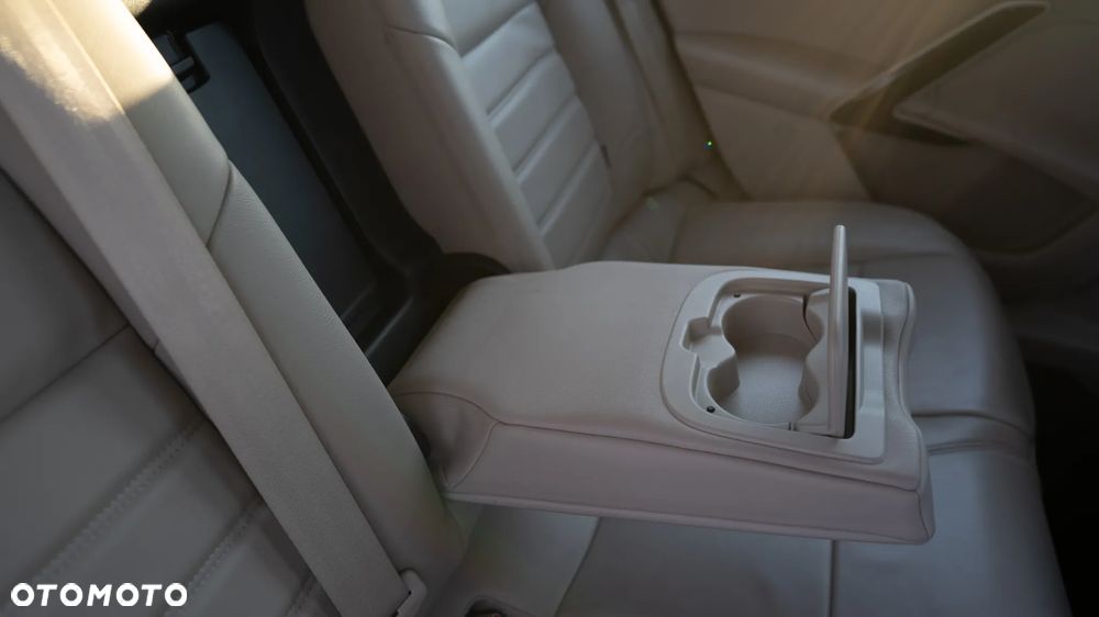 Peugeot 508 1.6 e-THP Allure S&S - 24