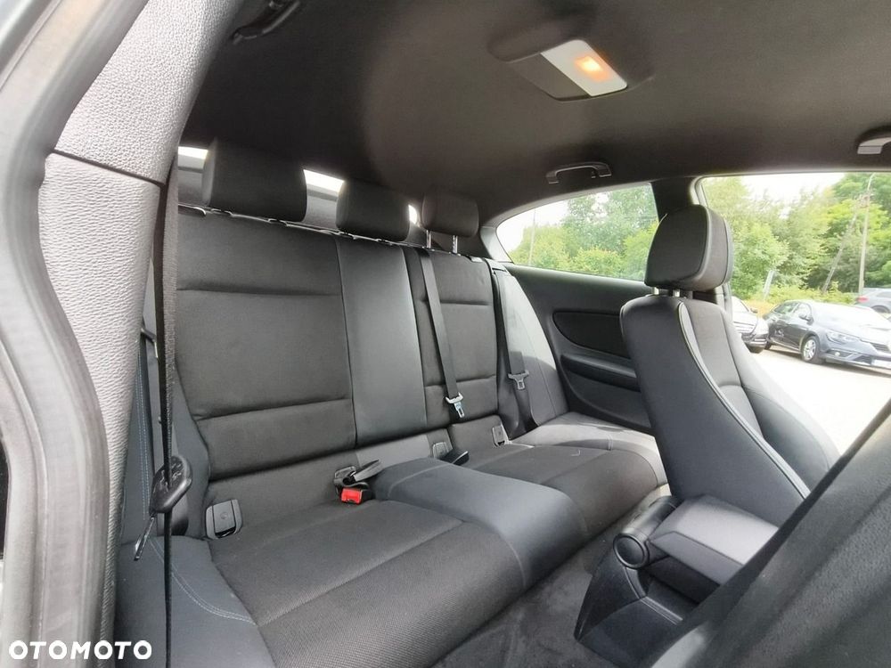 BMW Seria 1 - 19