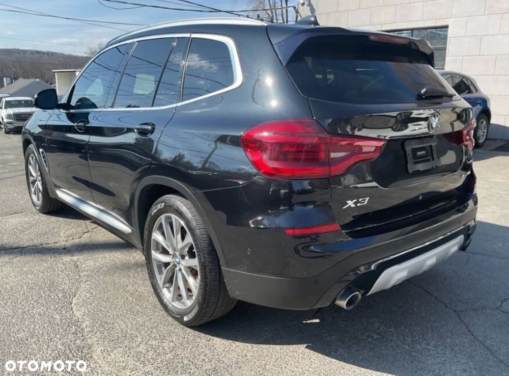 BMW X3 xDrive30i Luxury Line sport - 6