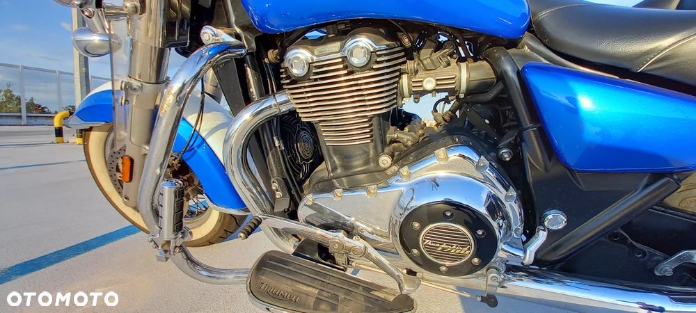 Triumph Thunderbird - 11