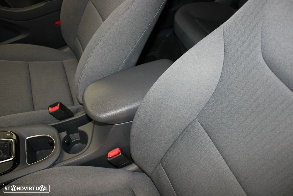 Hyundai Ioniq 1.6 GDI PHEV Tech - 27