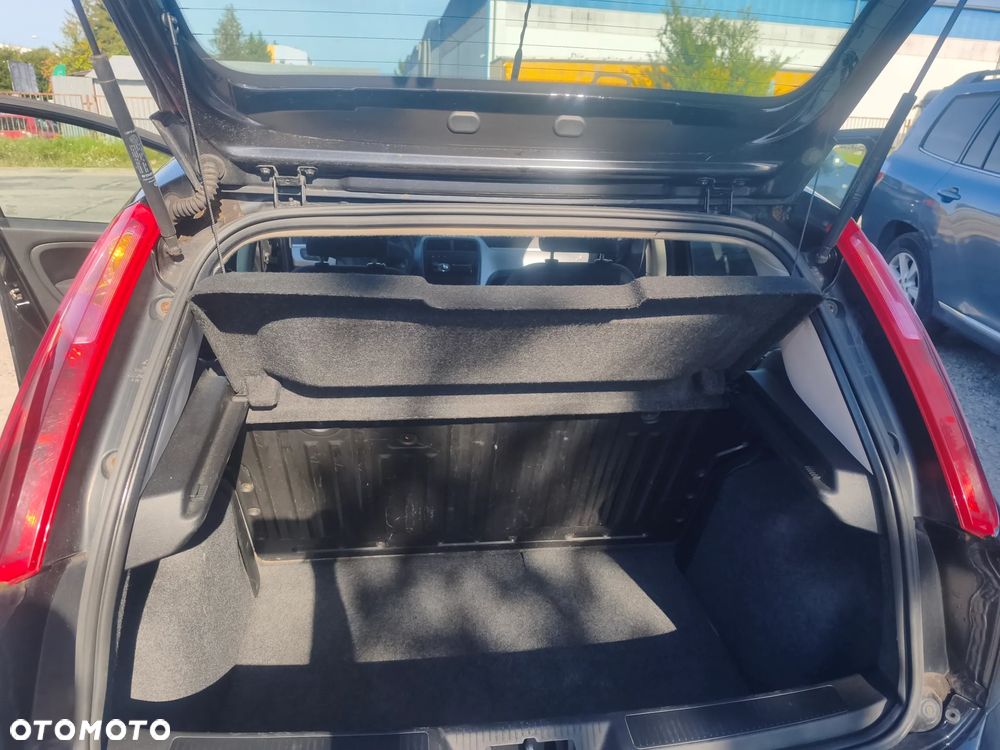Fiat Punto - 18