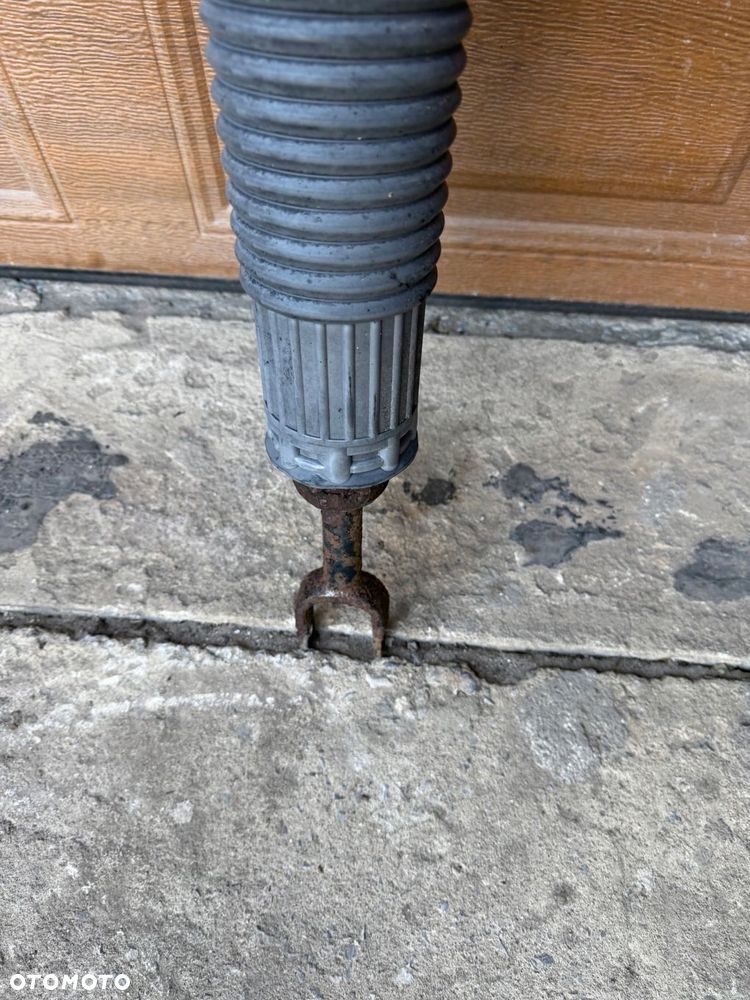 amortyzator miech prawy przód sport audi a8 d3 4e0616040aj - 2