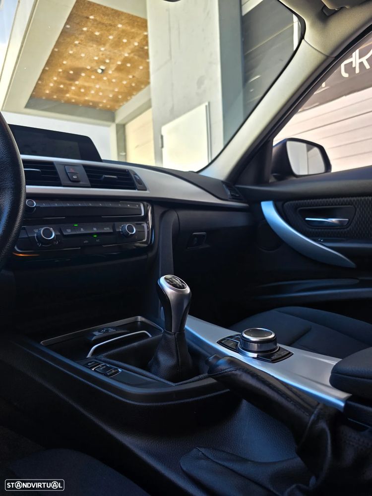 BMW 316 d Line Sport - 41