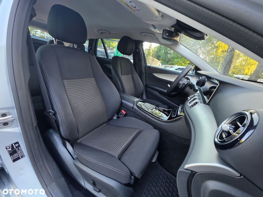 Mercedes-Benz Klasa E 250 (BlueTEC) d 9G-TRONIC - 26
