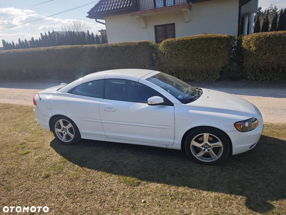 Volvo C70 2.0D Momentum - 13