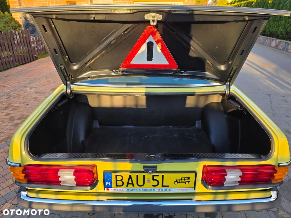 Mercedes-Benz W123 - 14