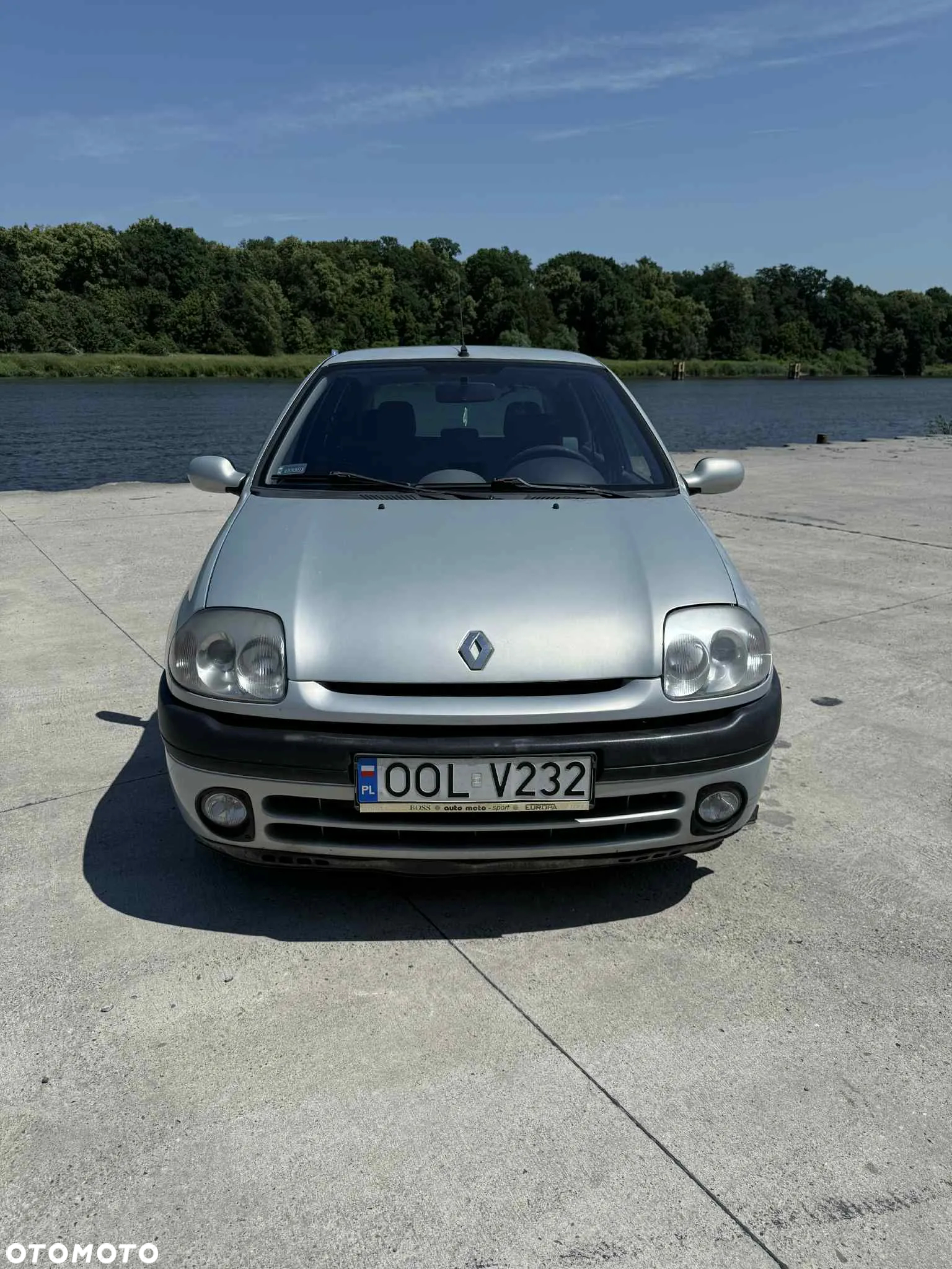 Renault Clio - 2