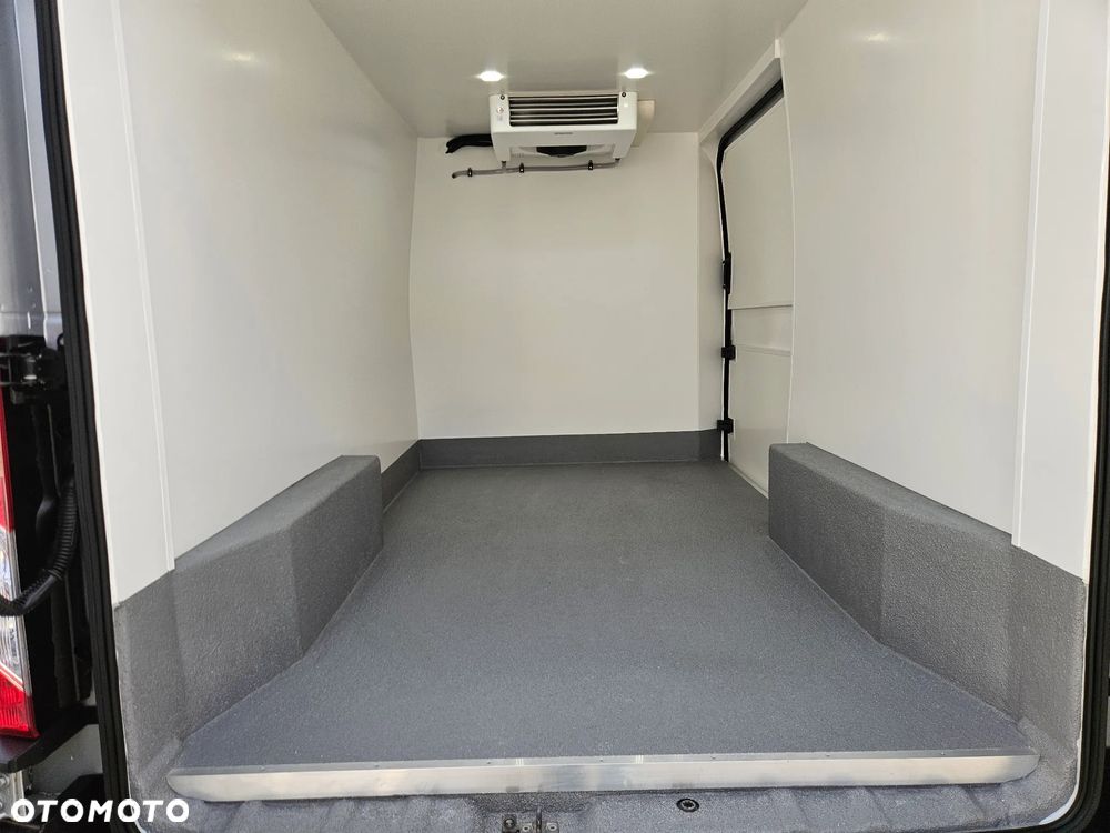 Ford TRANSIT L2H2 Mroźnia / Chłodnia do -25*C Podłączenie 230V 55tyś km SalonPL FV23% - 8