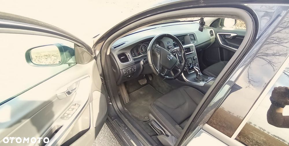 Volvo V60 D3 Drive-E Kinetic - 10
