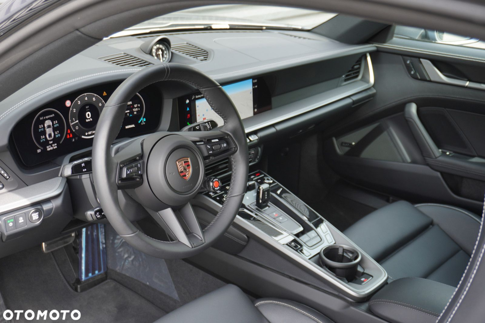 Porsche 911 Carrera - 8