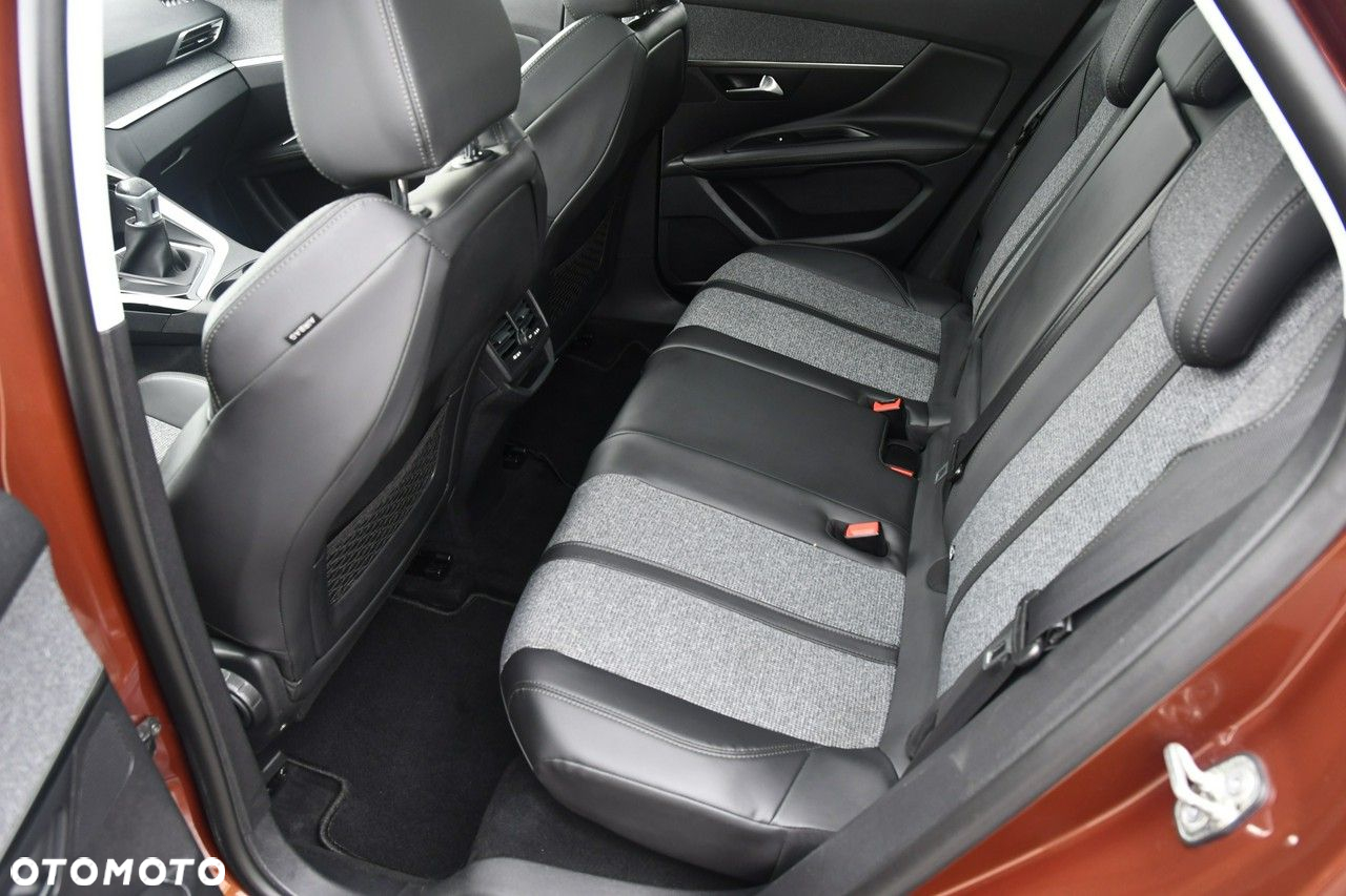 Peugeot 3008 - 17