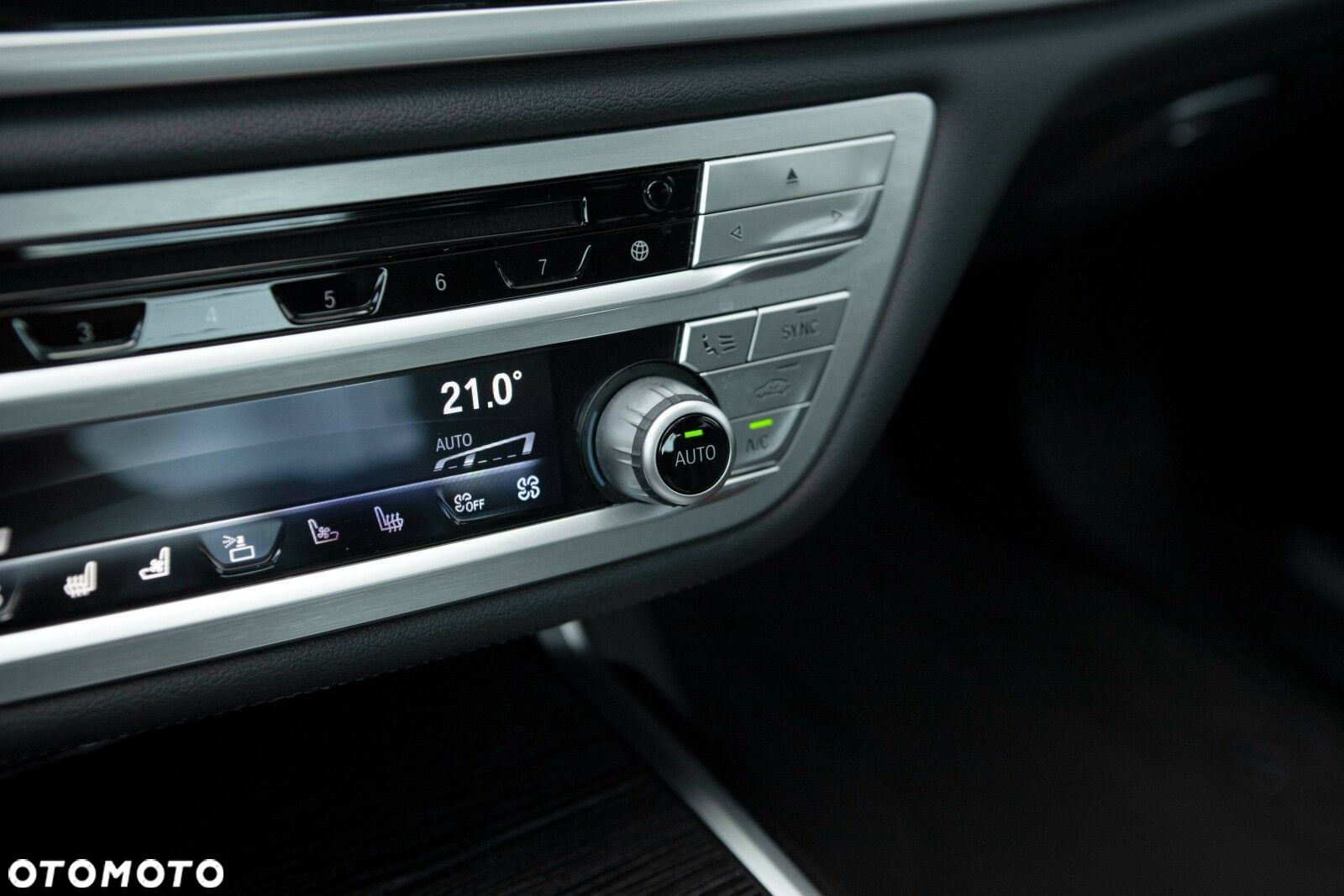 BMW Seria 7 740d xDrive - 27