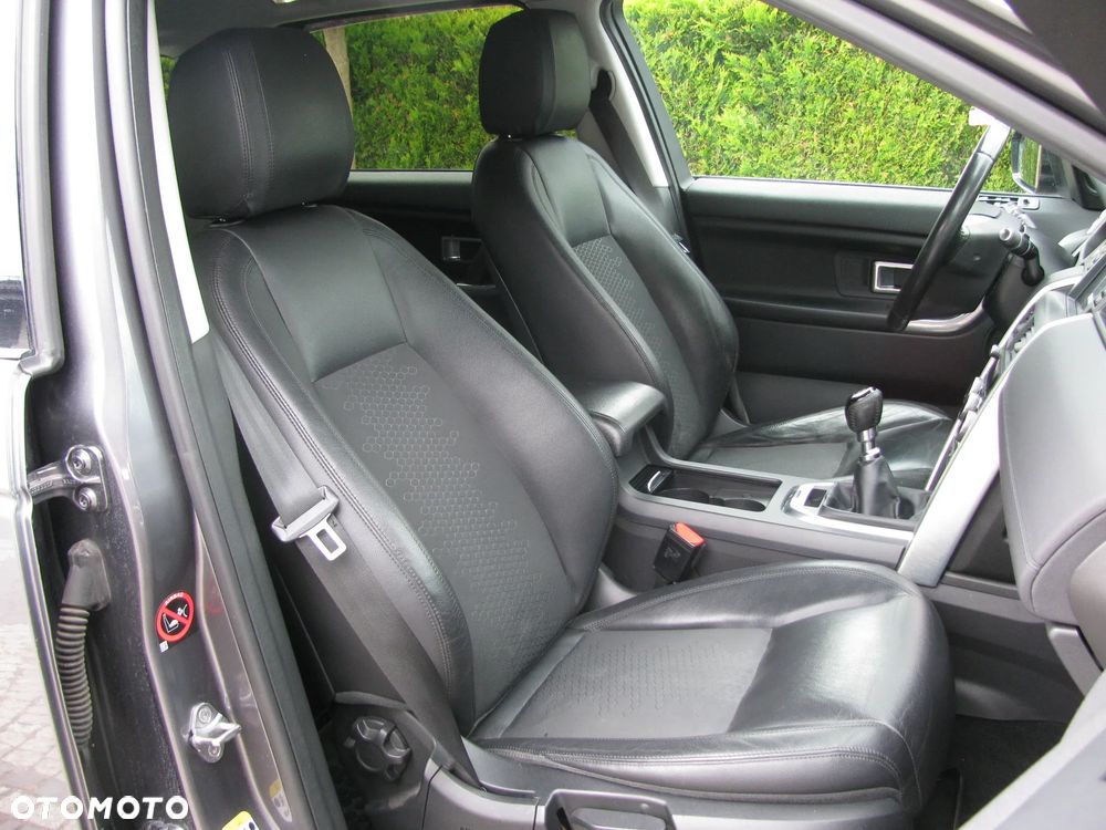 Land Rover Discovery Sport TD4 HSE - 17