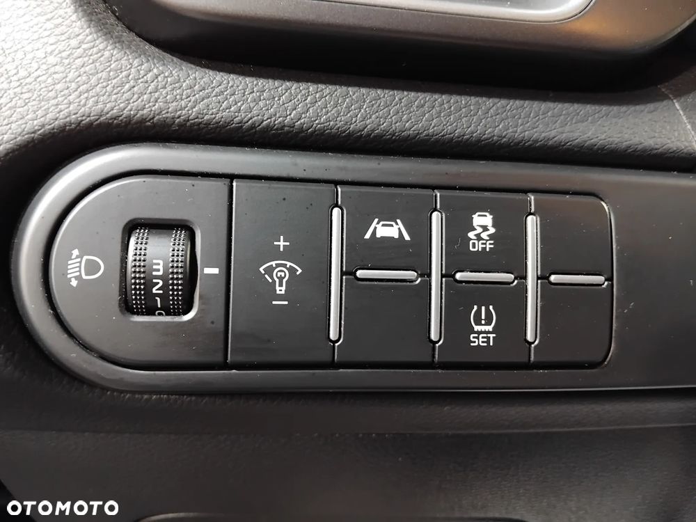 Kia XCeed 1.5 T-GDI M DCT - 12