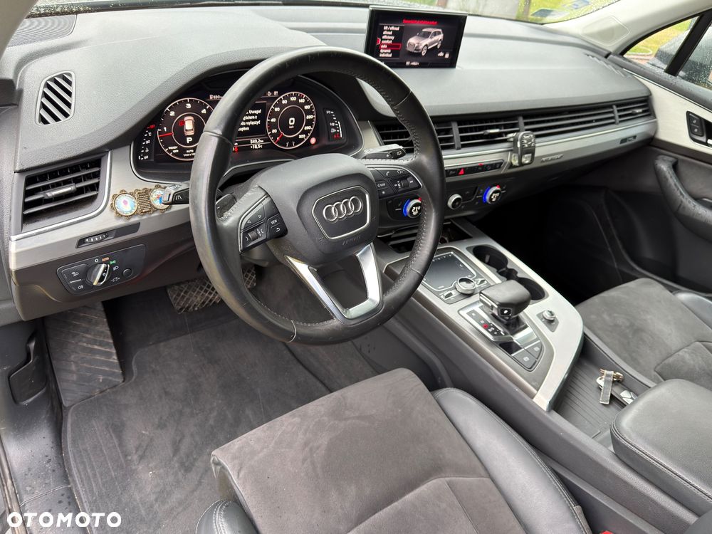 Audi Q7 - 9