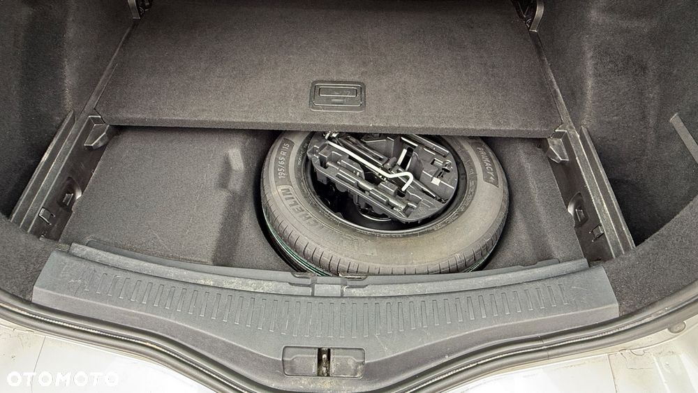 Renault Megane 1.3 TCe FAP Limited EDC - 7