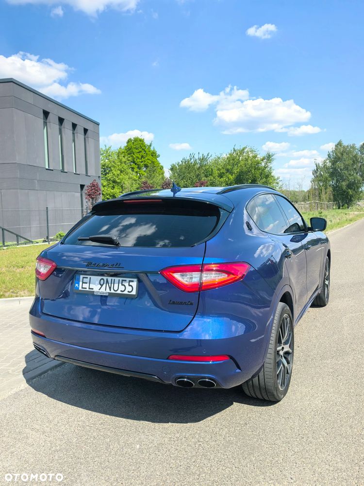 Maserati Levante S Q4 - 8