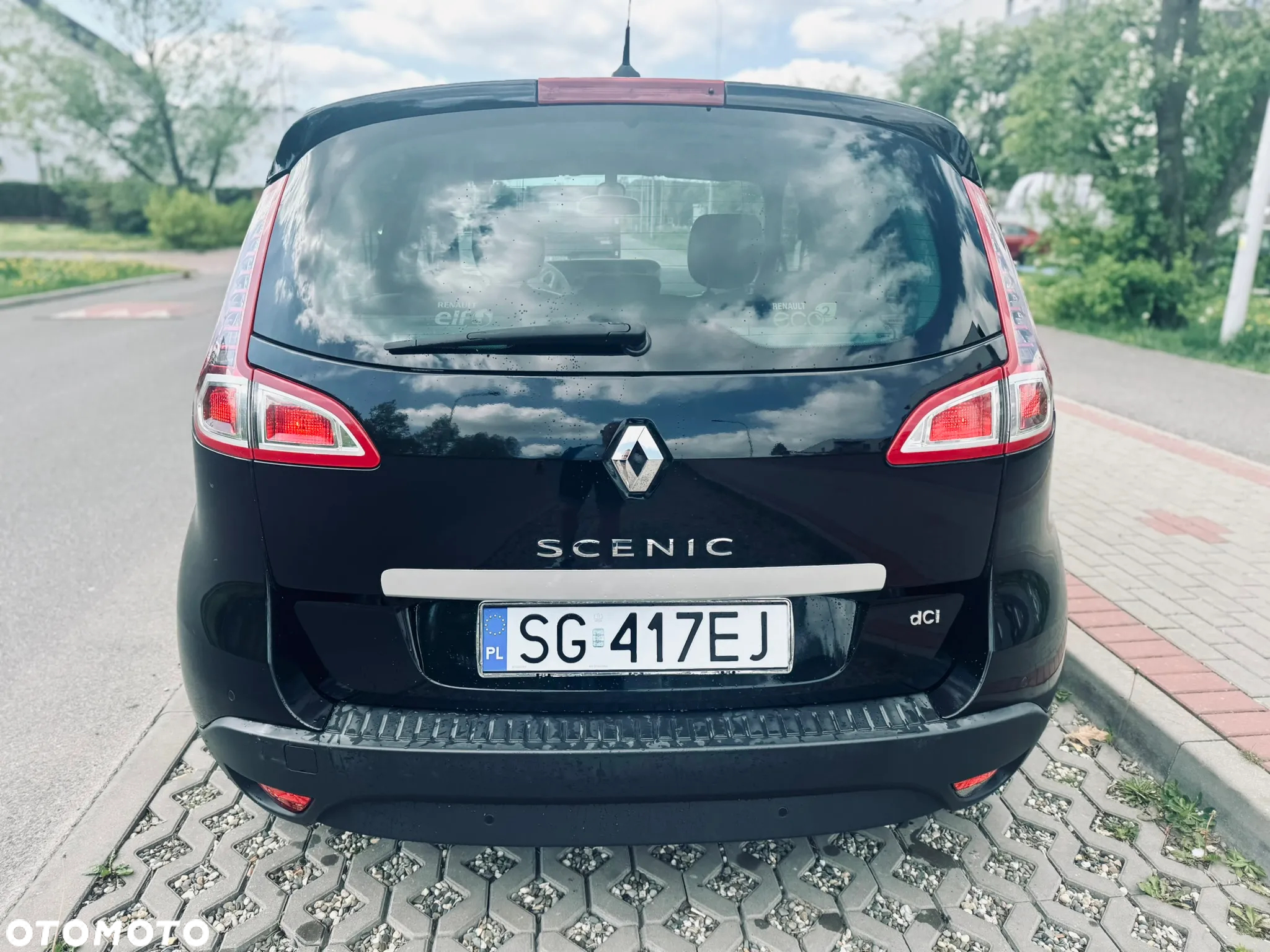 Renault Scenic 1.6 dCi Energy Privilege - 13
