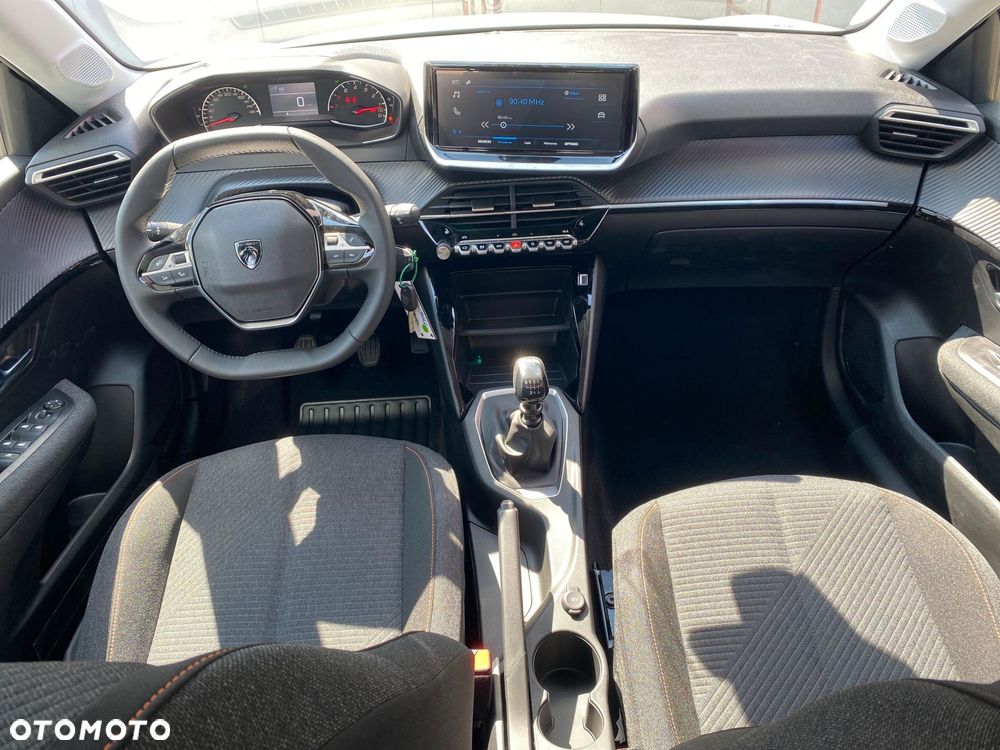 Peugeot 208 1.2 PureTech Style S&S - 12